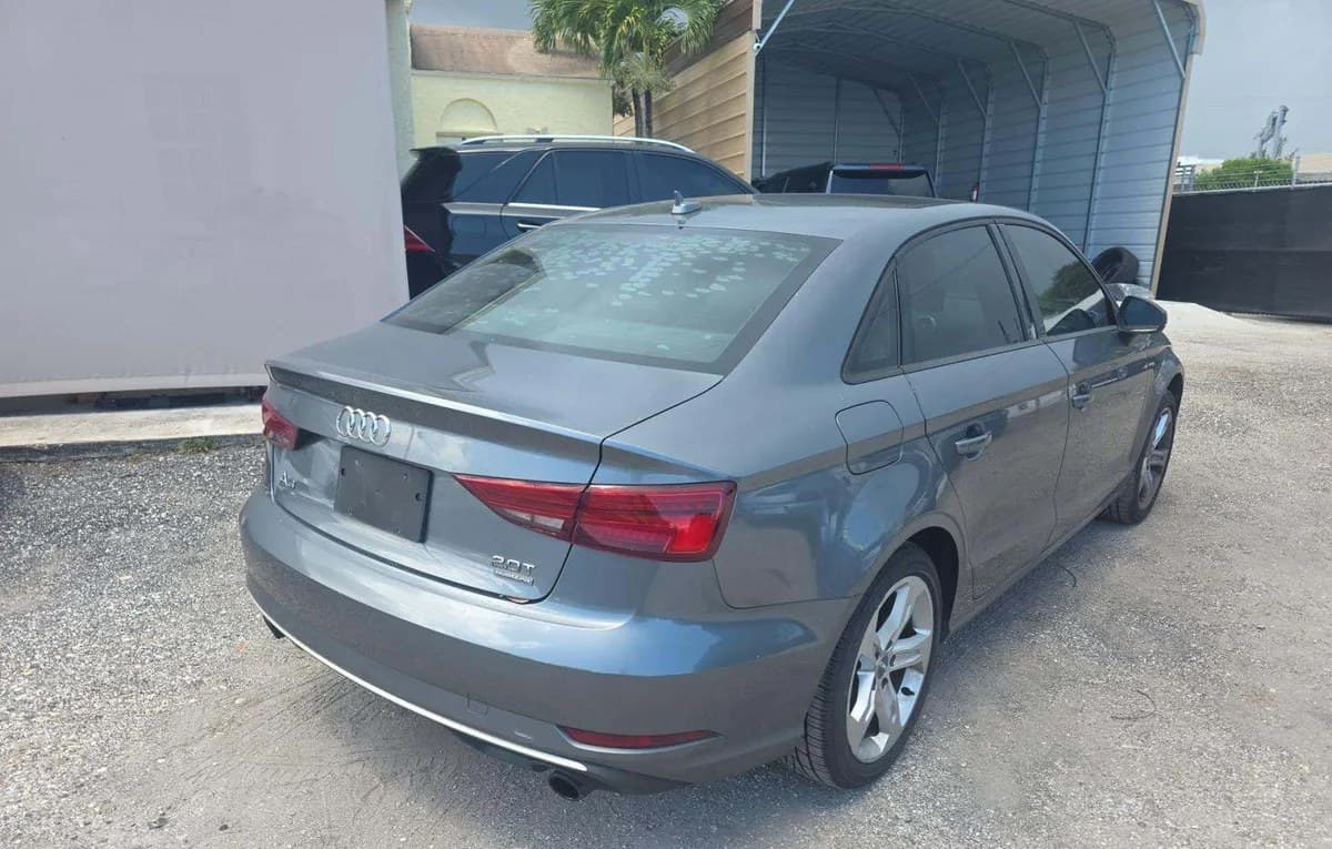 2017 AUDI A3 2.0T Premium 4