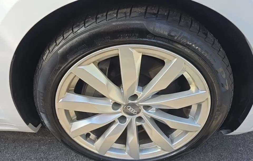 2018 AUDI A5 PREMIUM Plus 6