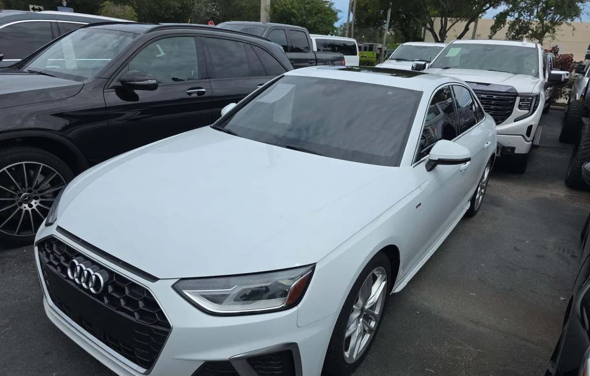 2021 AUDI A4 S LINE Premium 2