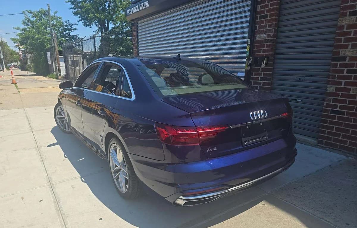 2023 AUDI A4 S LINE PREMIUM Plus 3