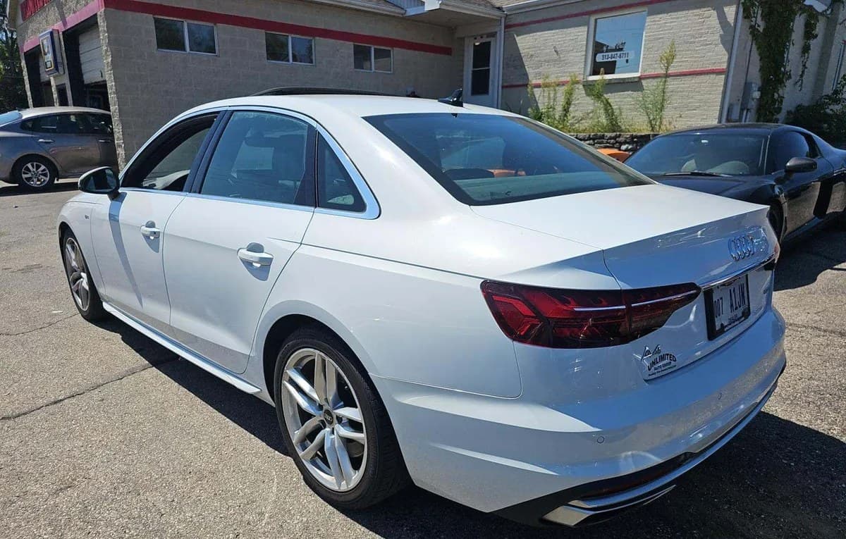 2022 AUDI A4 S LINE PREMIUM Plus 3