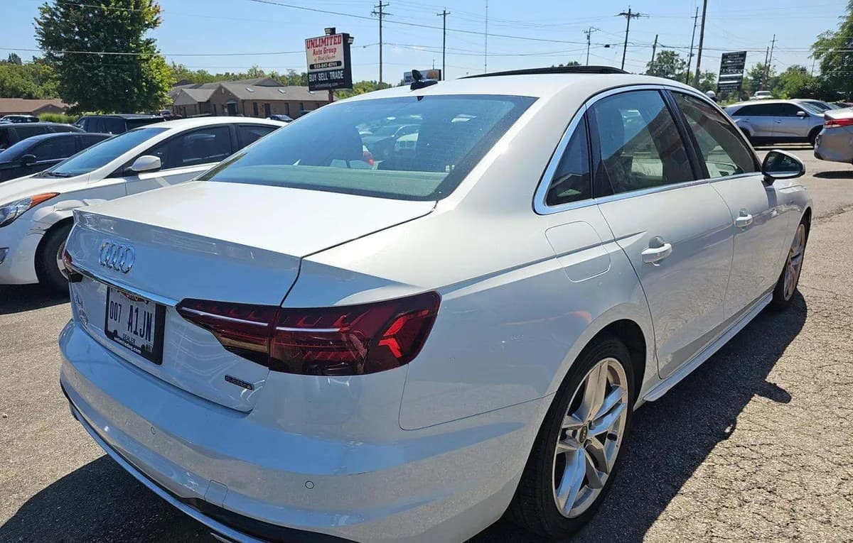 2022 AUDI A4 S LINE PREMIUM Plus 4