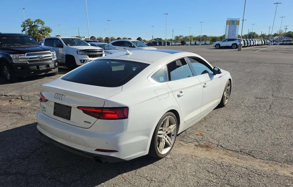 2019 AUDI A5 PREMIUM Plus 4
