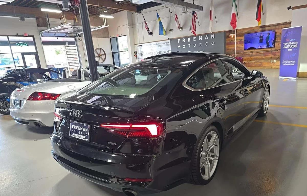 2019 AUDI A5 PREMIUM Plus 4