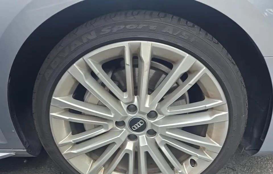 2019 AUDI A4 Prestige 6