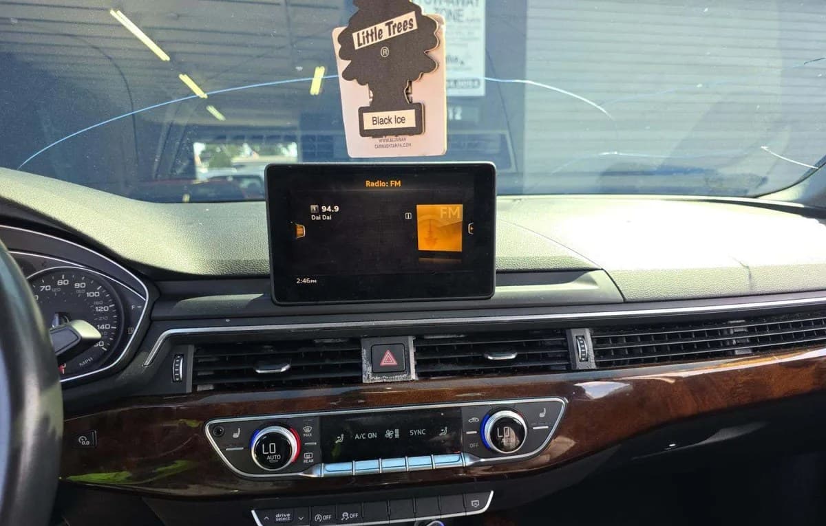 2019 AUDI A4 Premium 7