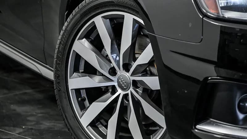 2020 AUDI A4 Premium 4