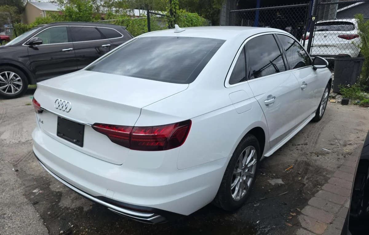 2020 AUDI A4 Premium 4
