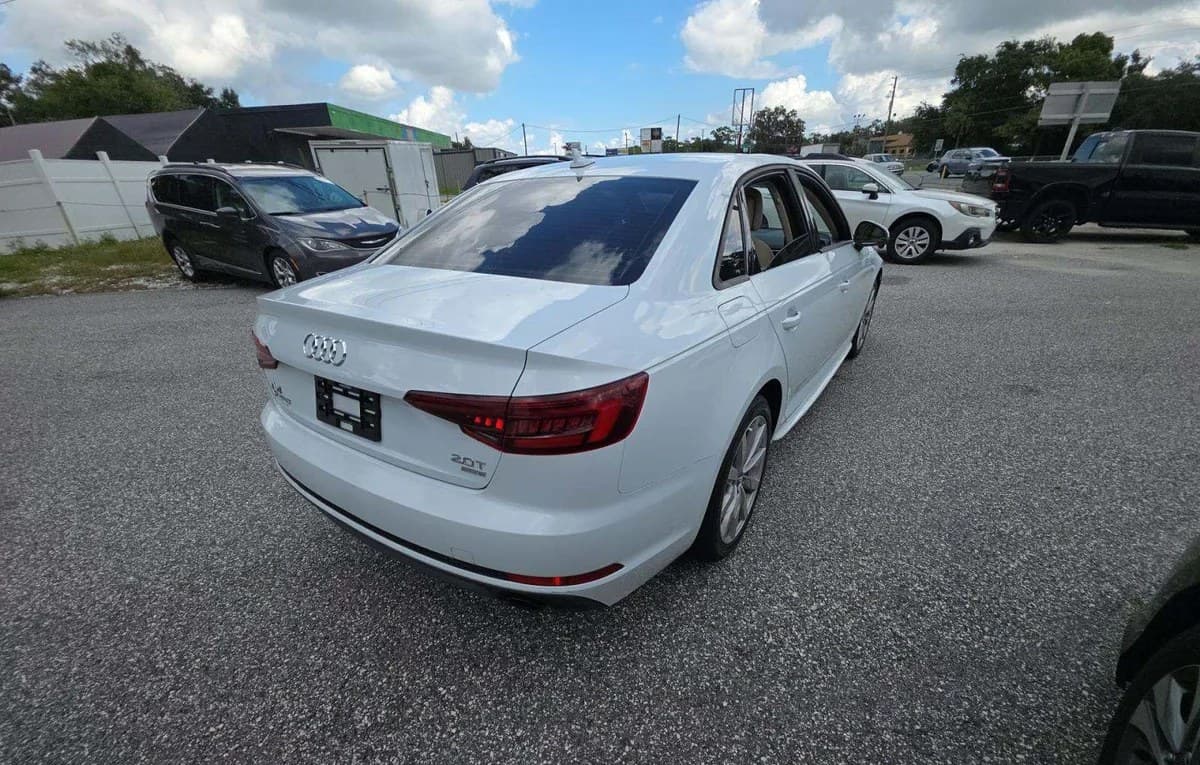 2018 AUDI A4 Premium 4
