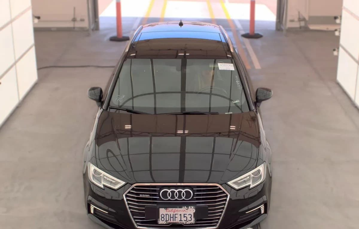 2018 AUDI A3 E-TRON Premium 3
