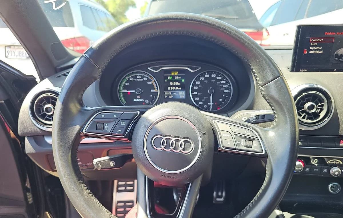 2018 AUDI A3 E-TRON Premium 7