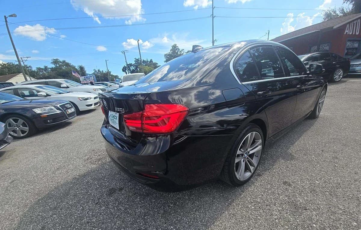 2017 BMW 3 SERIES 330i 4