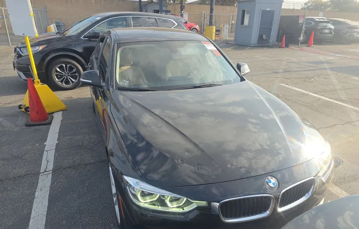 2018 BMW 3 SERIES 320i 3