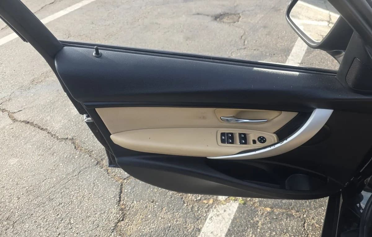 2018 BMW 3 SERIES 320i 6