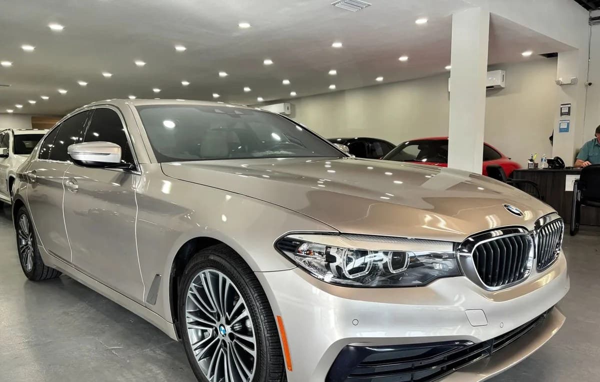 2019 BMW 5 SERIES 530i 2