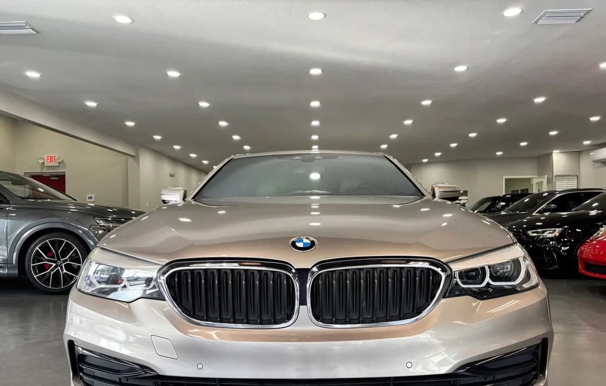 2019 BMW 5 SERIES 530i 3