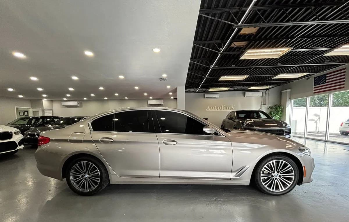 2019 BMW 5 SERIES 530i 5