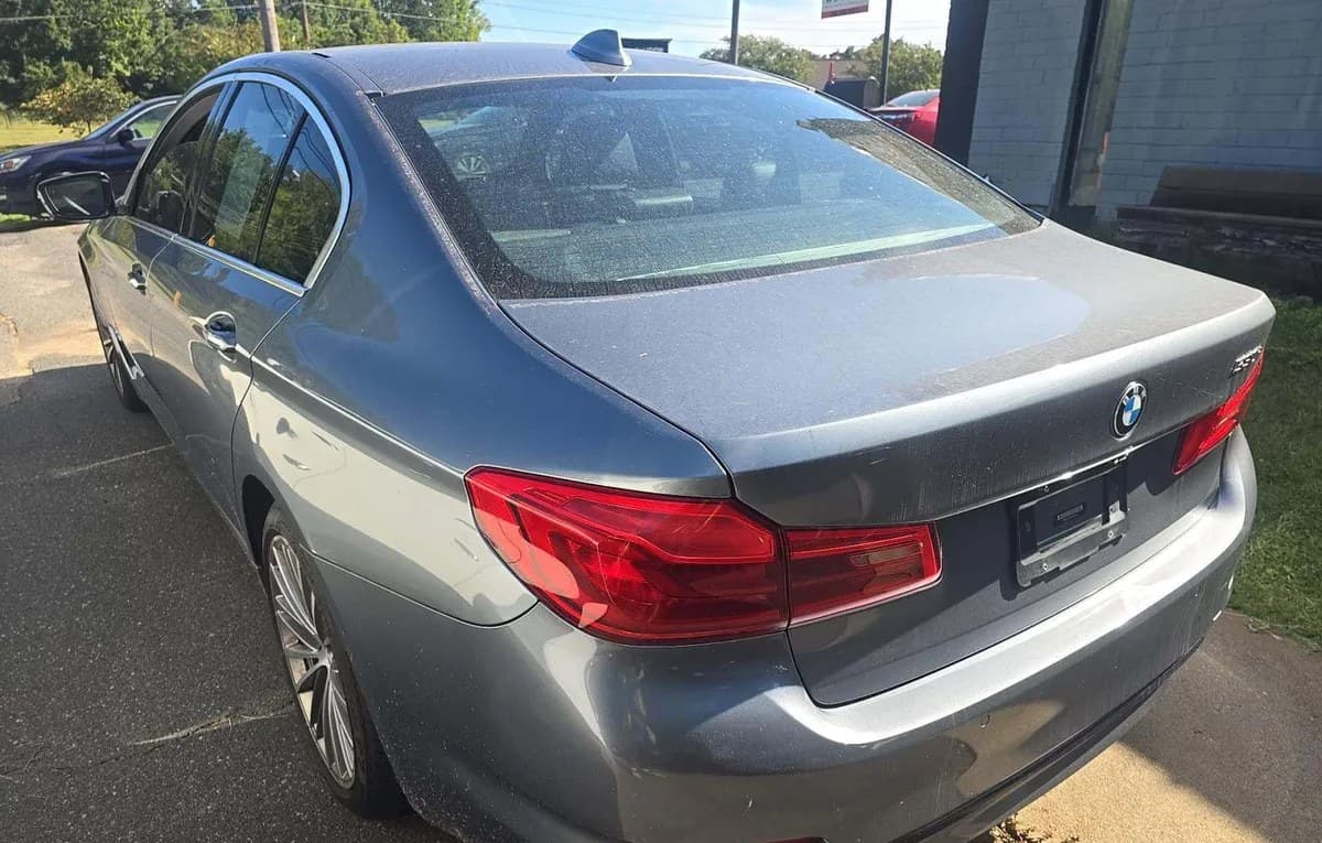 2018 BMW 5 SERIES 530i 3