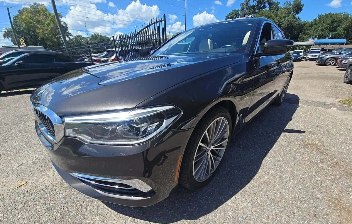 2019 BMW 5 SERIES 530i 2
