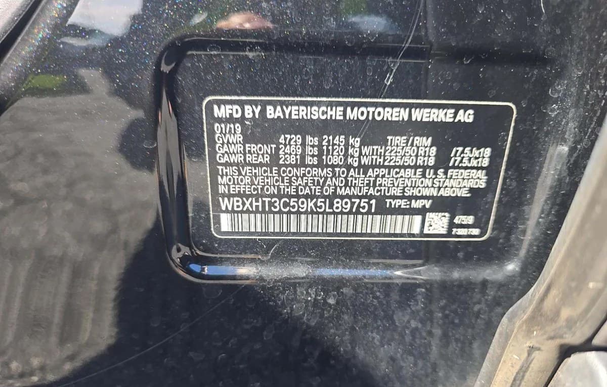2019 BMW X1 xDrive28i 3