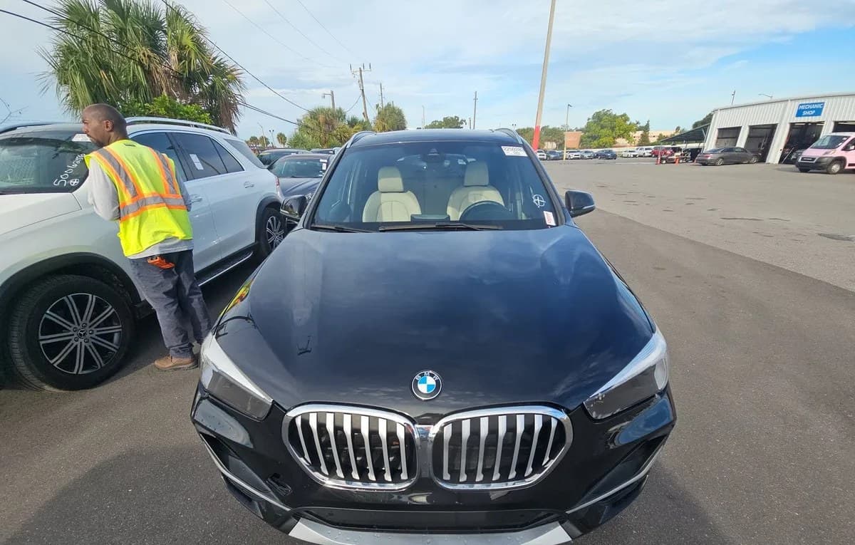 2021 BMW X1 sDrive28i 3