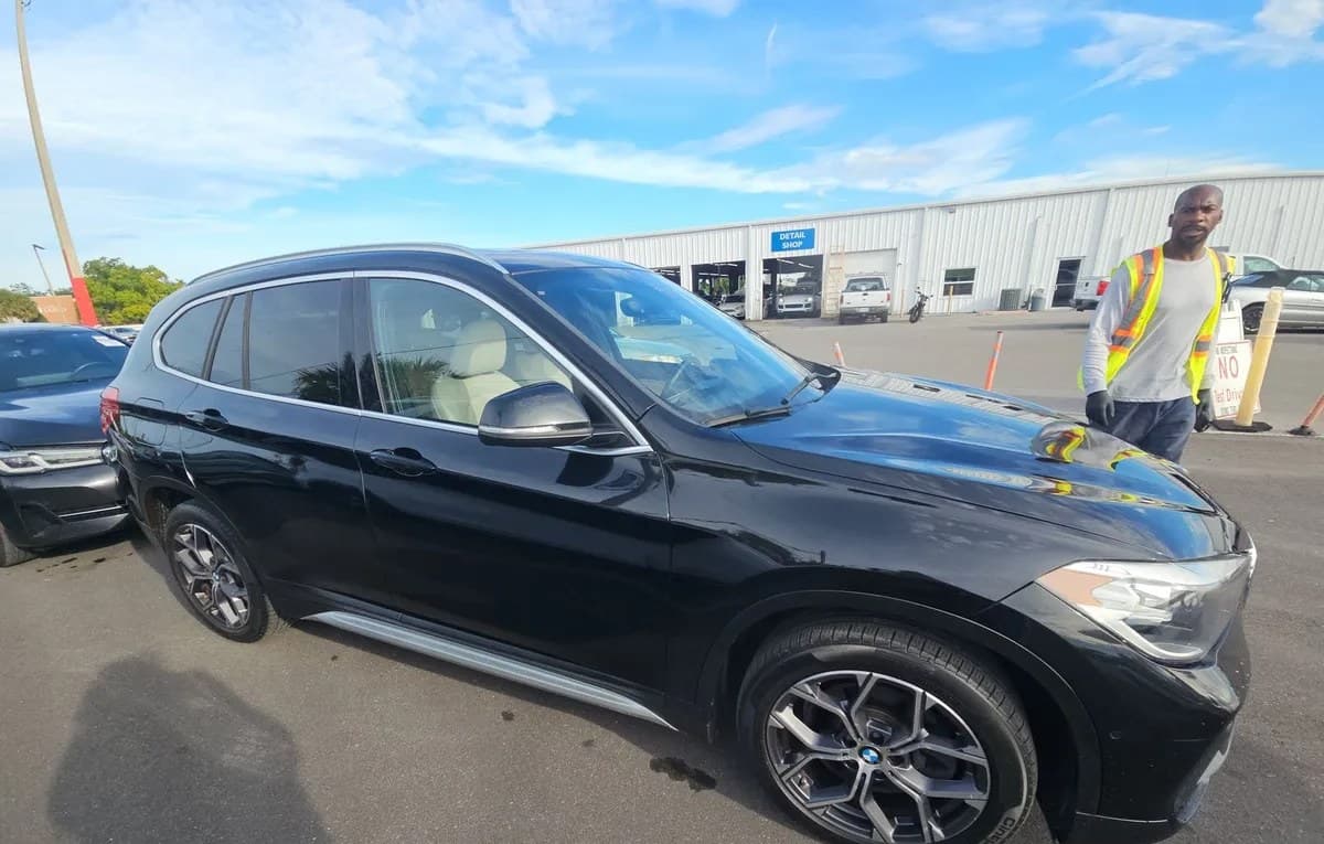 2021 BMW X1 sDrive28i 4