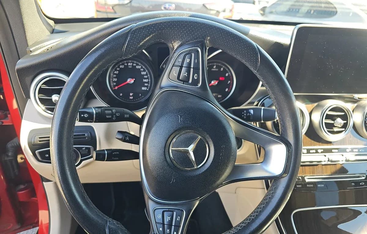 2017 MERCEDES-BENZ GLC GLC 300 7