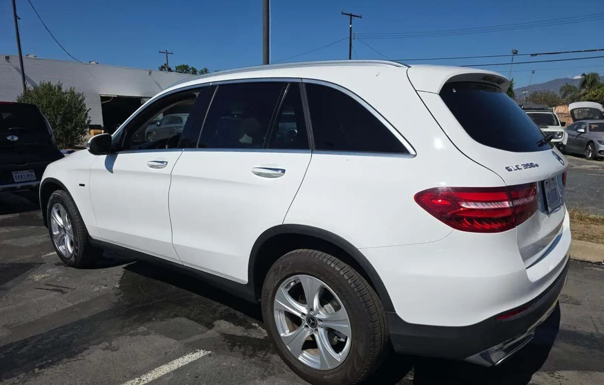 2018 MERCEDES-BENZ GLC 350E 3