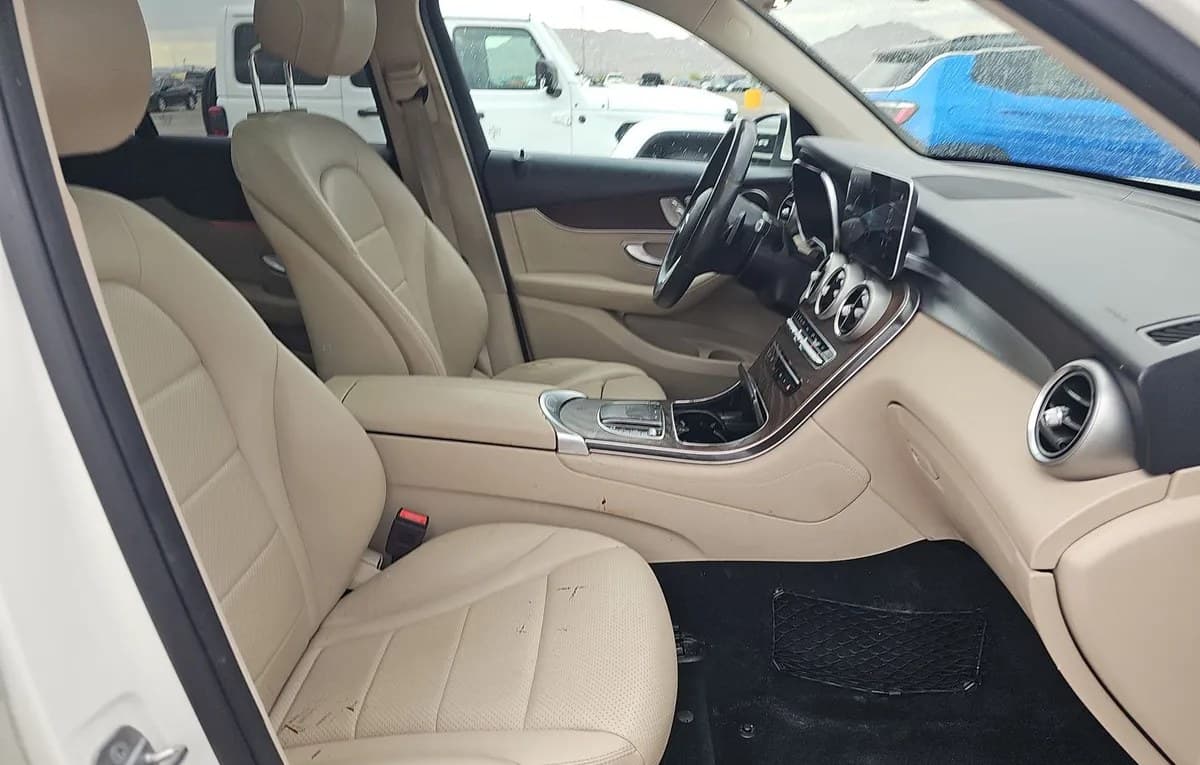 2020 MERCEDES-BENZ GLC GLC 300 5