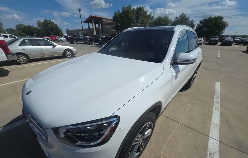 2020 MERCEDES-BENZ GLC 300
