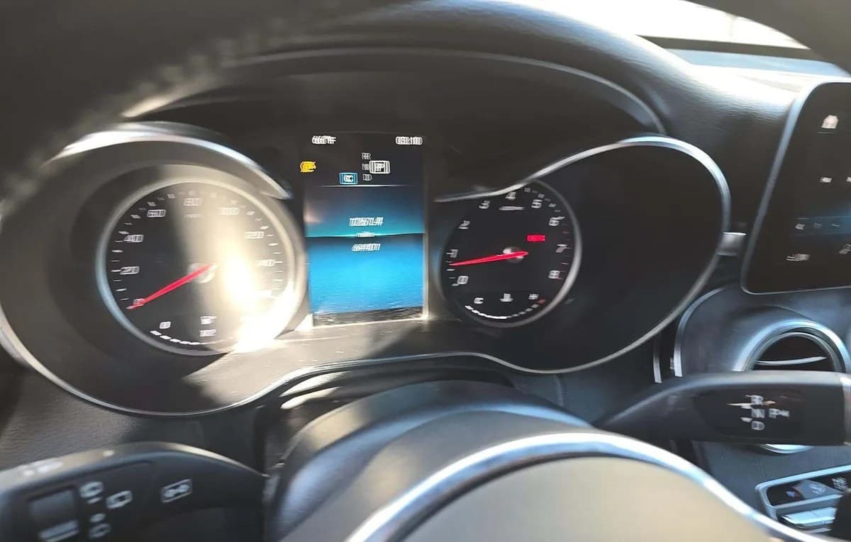 2020 MERCEDES-BENZ GLC 300 4MATIC 6