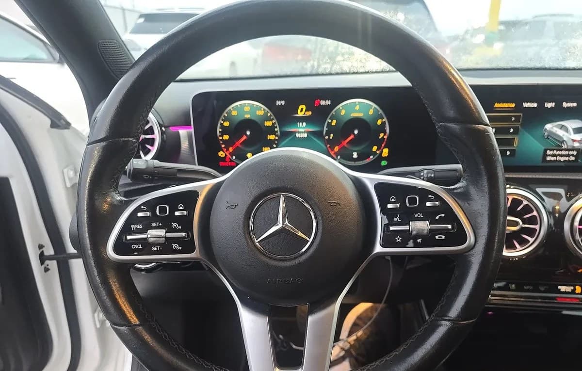 2019 MERCEDES-BENZ A-CLASS A 220 7