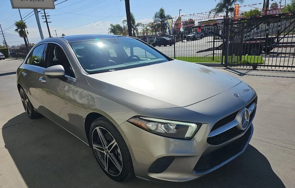 2019 MERCEDES-BENZ A 220 4