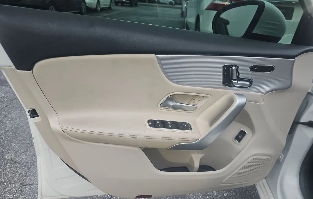 2019 MERCEDES-BENZ A-CLASS A 220 6