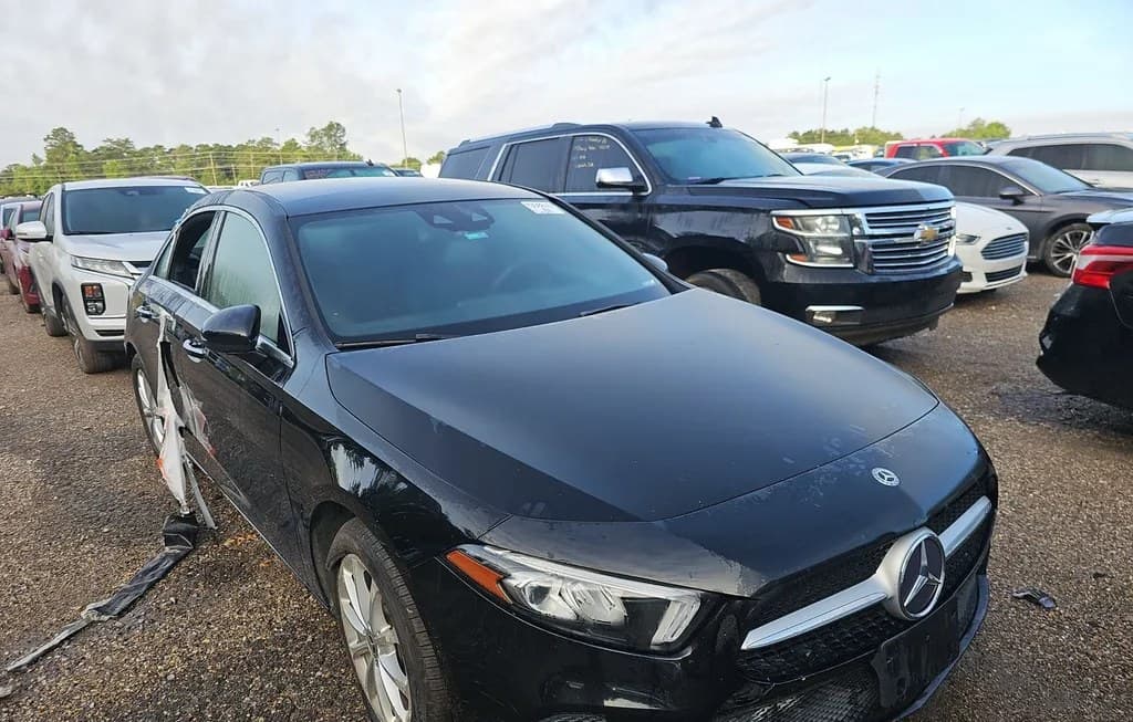 2019 MERCEDES-BENZ A 220 4MATIC 1