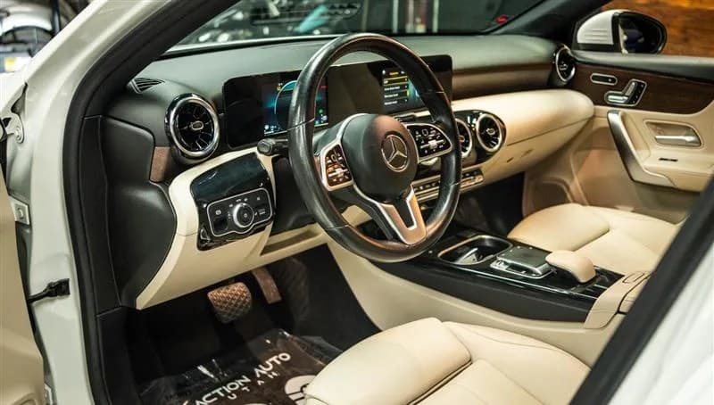 2019 MERCEDES-BENZ A-CLASS A 220 5
