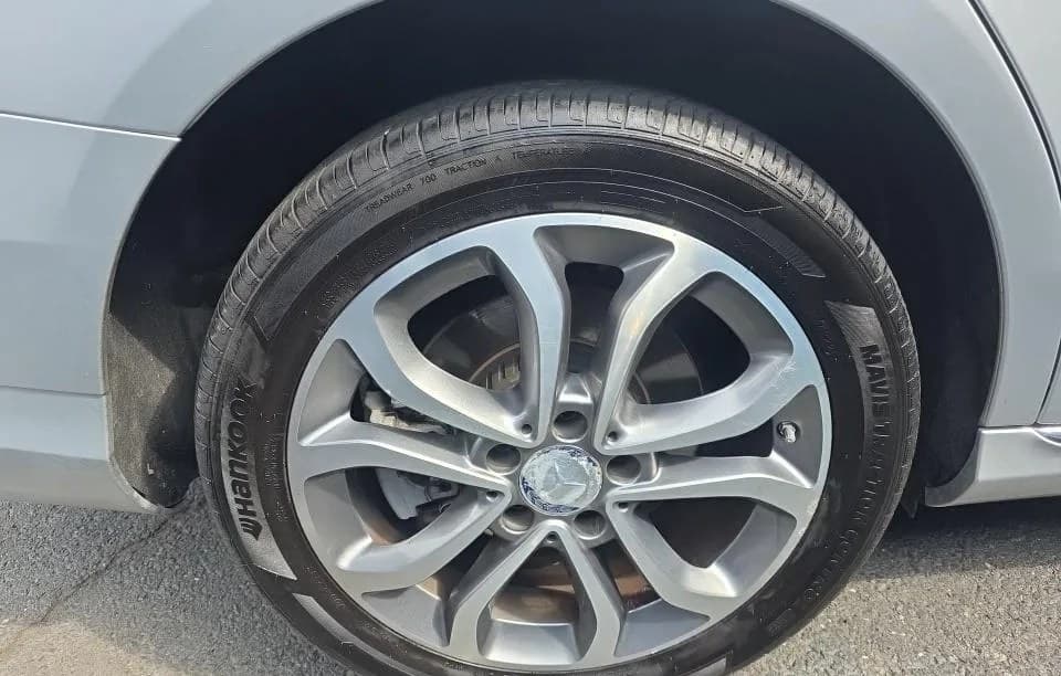 2017 MERCEDES-BENZ C-CLASS C 300 7