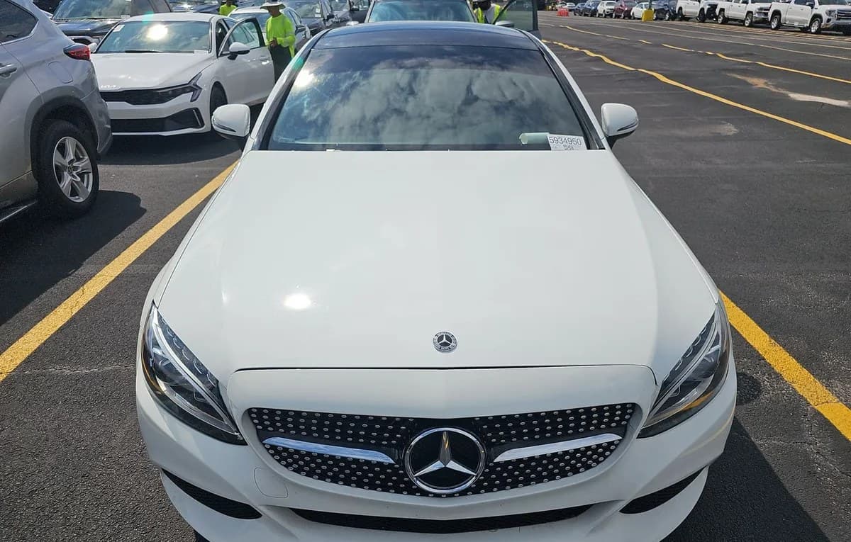 2018 MERCEDES-BENZ C-CLASS C 300 3