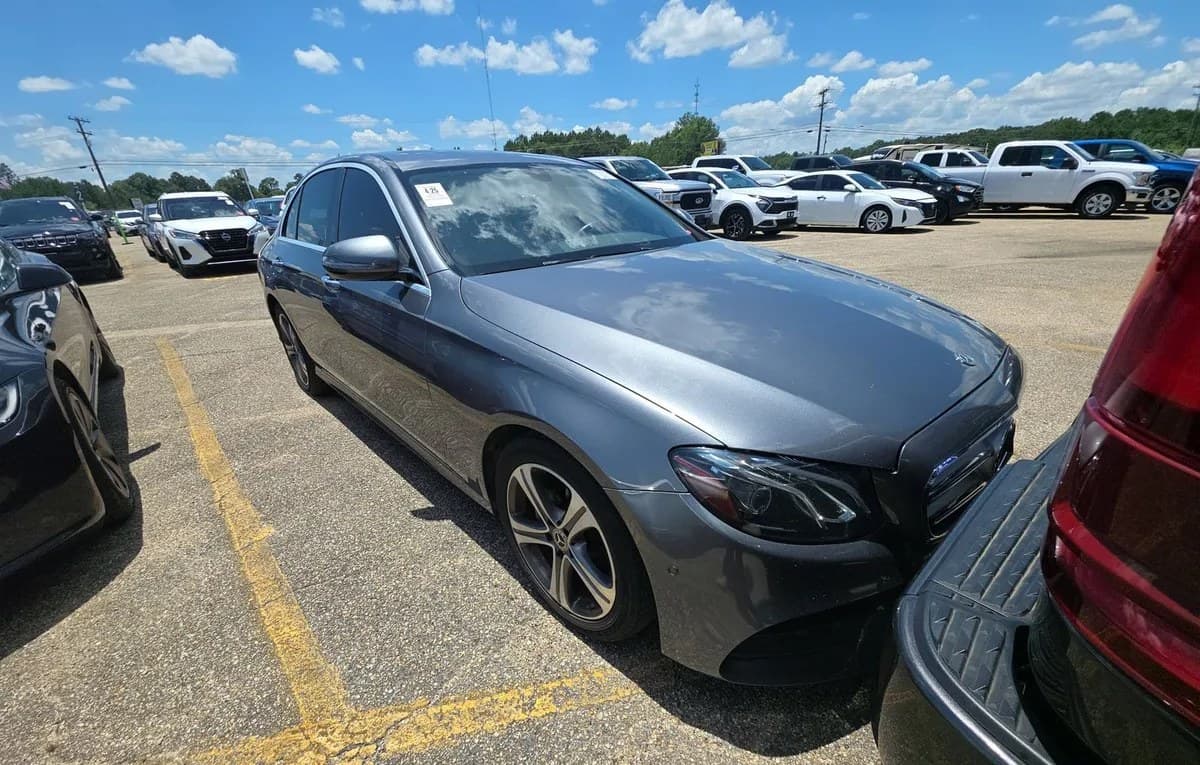 2018 MERCEDES-BENZ E-CLASS E 300 4