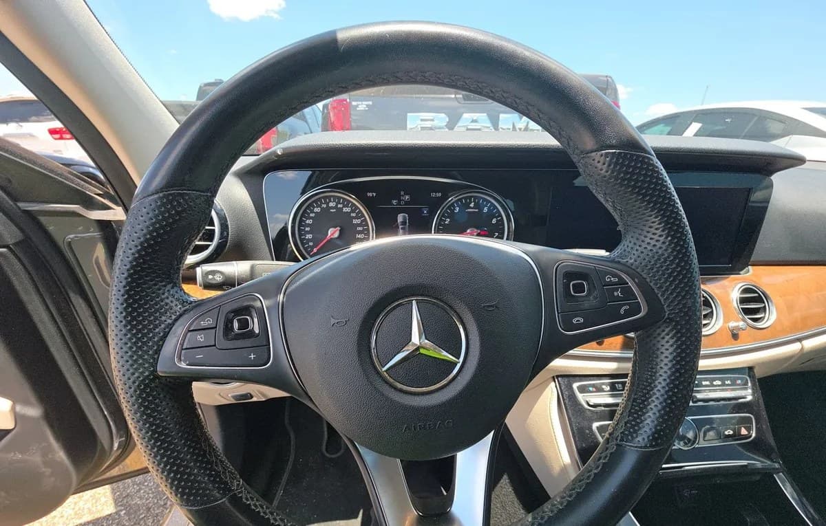 2018 MERCEDES-BENZ E-CLASS E 300 7