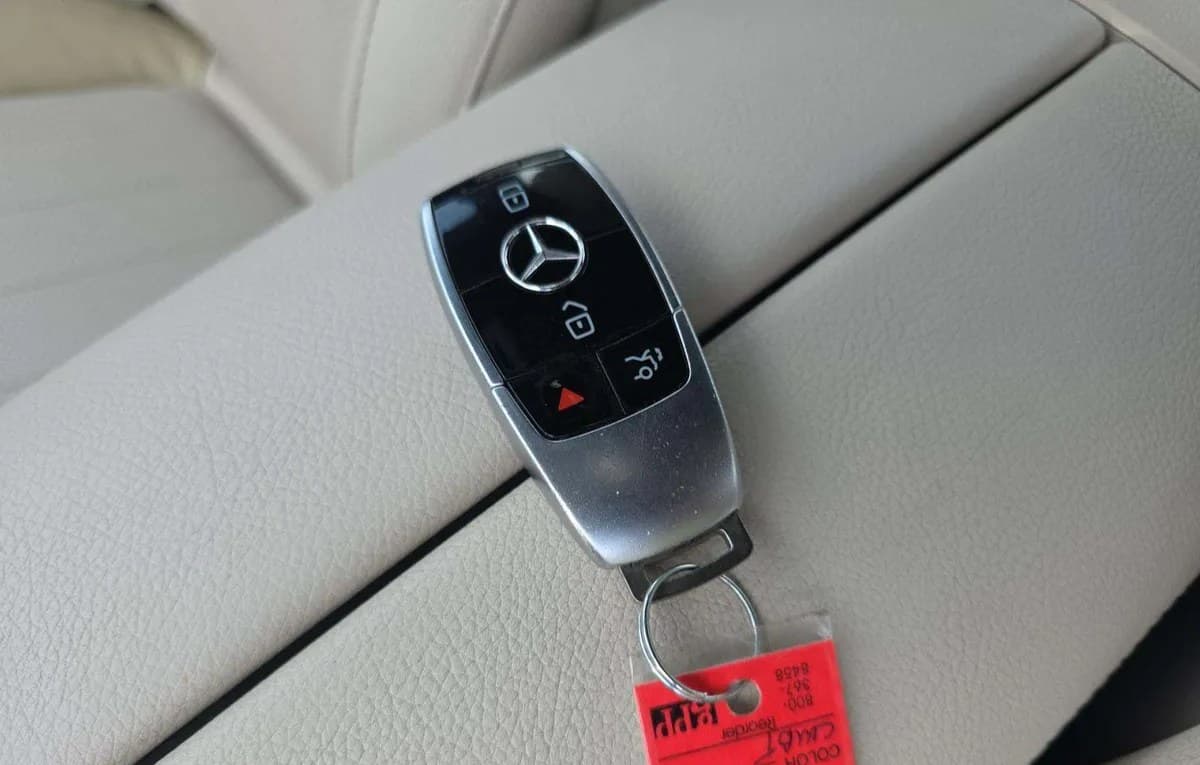 2019 MERCEDES-BENZ E-CLASS E 300 5