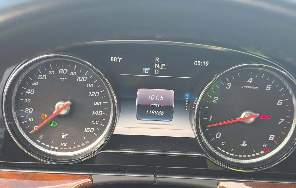 2018 MERCEDES-BENZ E-CLASS E 300 6