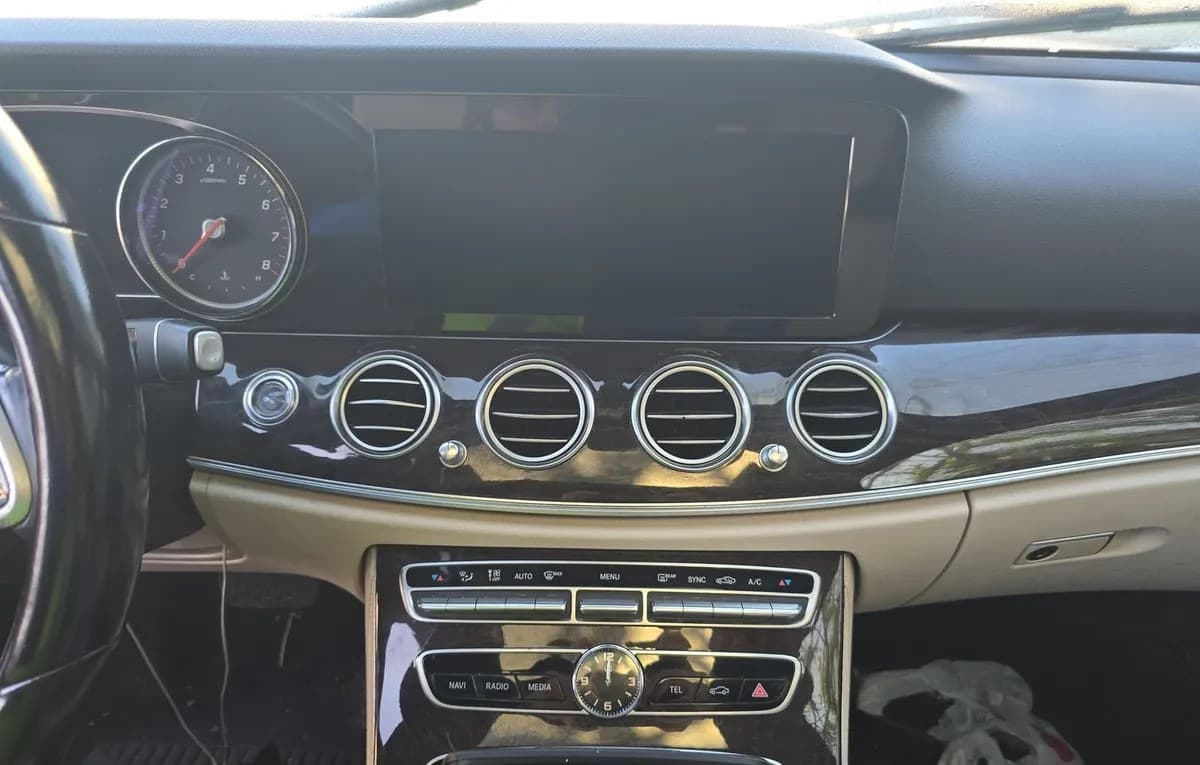 2019 MERCEDES-BENZ E-CLASS E 300 6