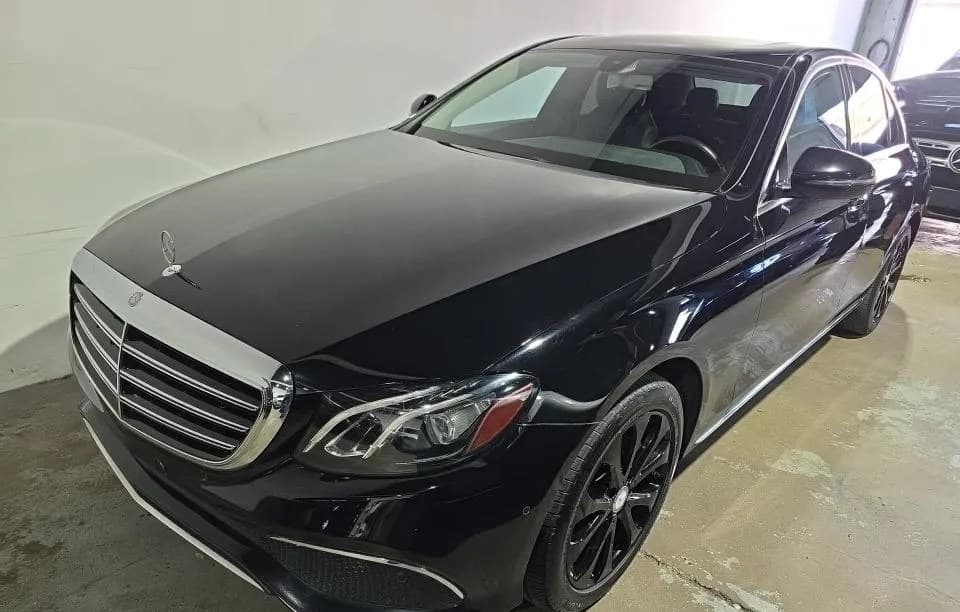 2017 MERCEDES-BENZ E 300 LUXURY SEDAN