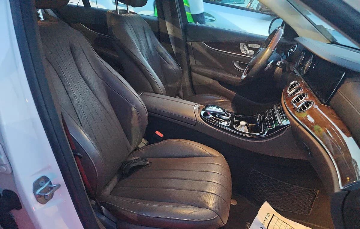 2018 MERCEDES-BENZ E-CLASS E 300 5
