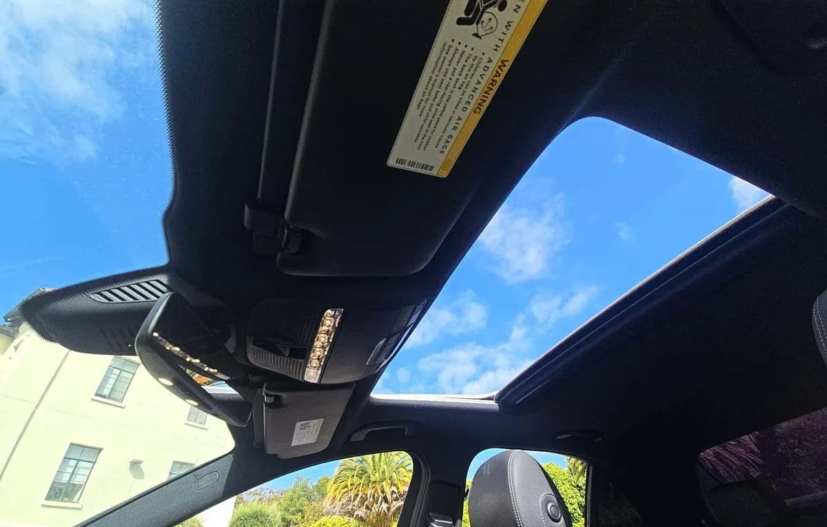 2019 MERCEDES-BENZ E-CLASS E 300 5
