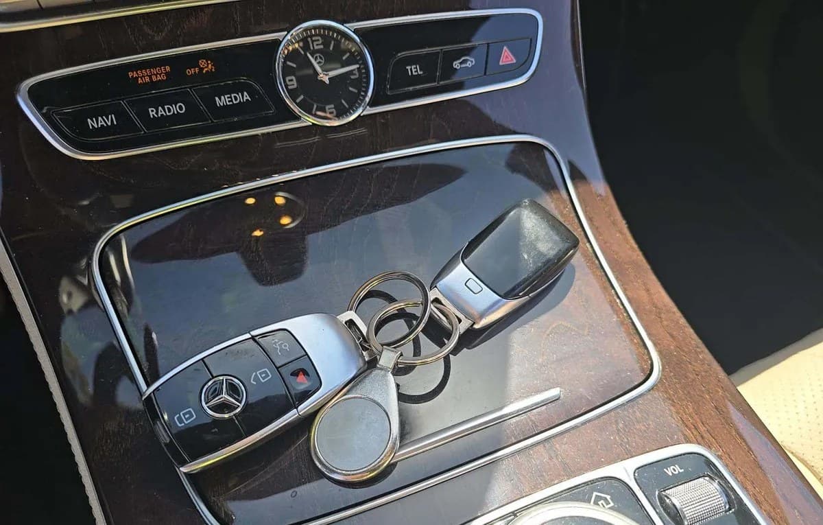 2019 MERCEDES-BENZ E-CLASS E 300 5