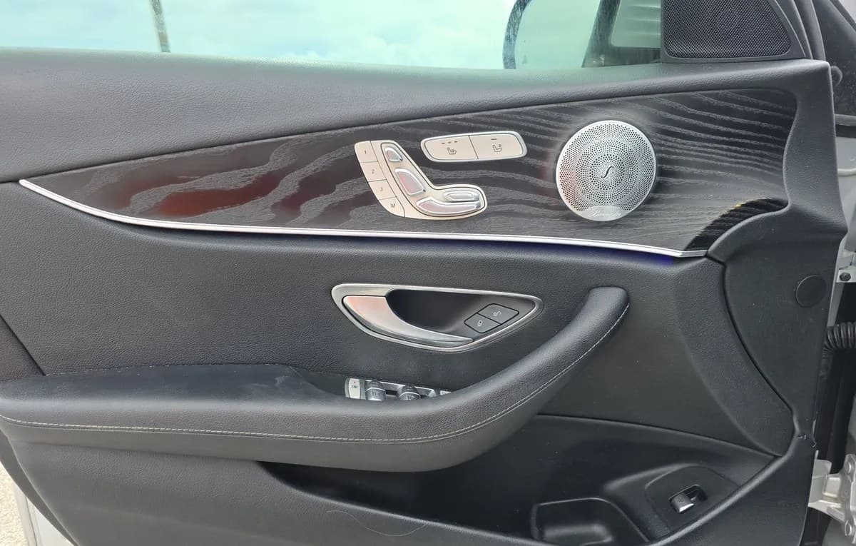 2018 MERCEDES-BENZ E-CLASS E 300 6