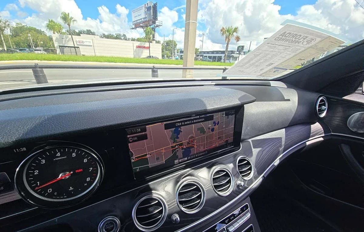 2019 MERCEDES-BENZ E-CLASS E 300 7