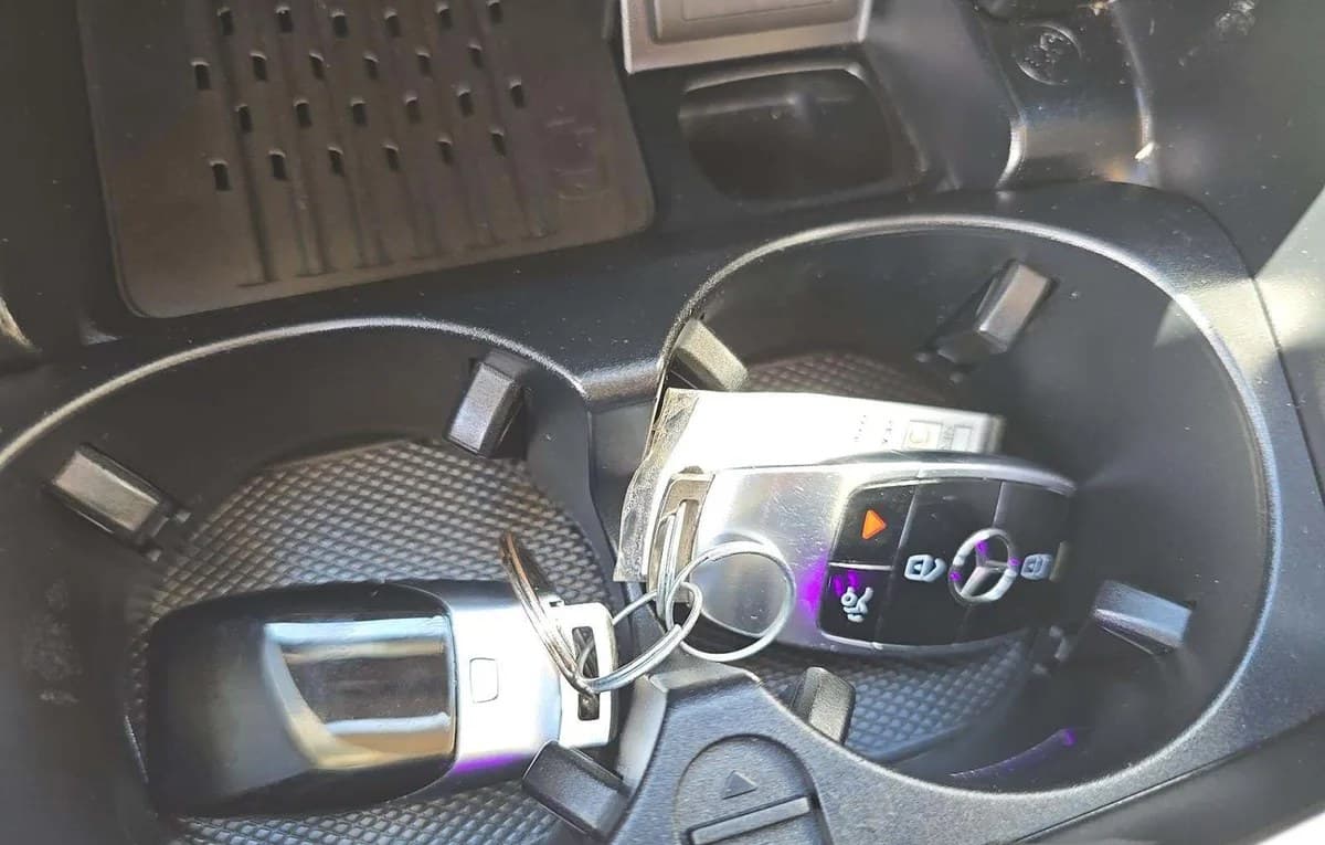 2018 MERCEDES-BENZ E-CLASS E 300 5